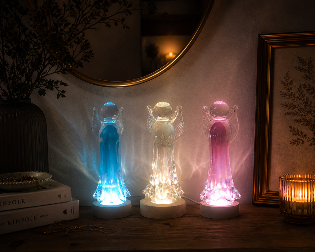 Rękodzieło lampka szklana nocna LED Angel Aniołek multicolor 17 cm