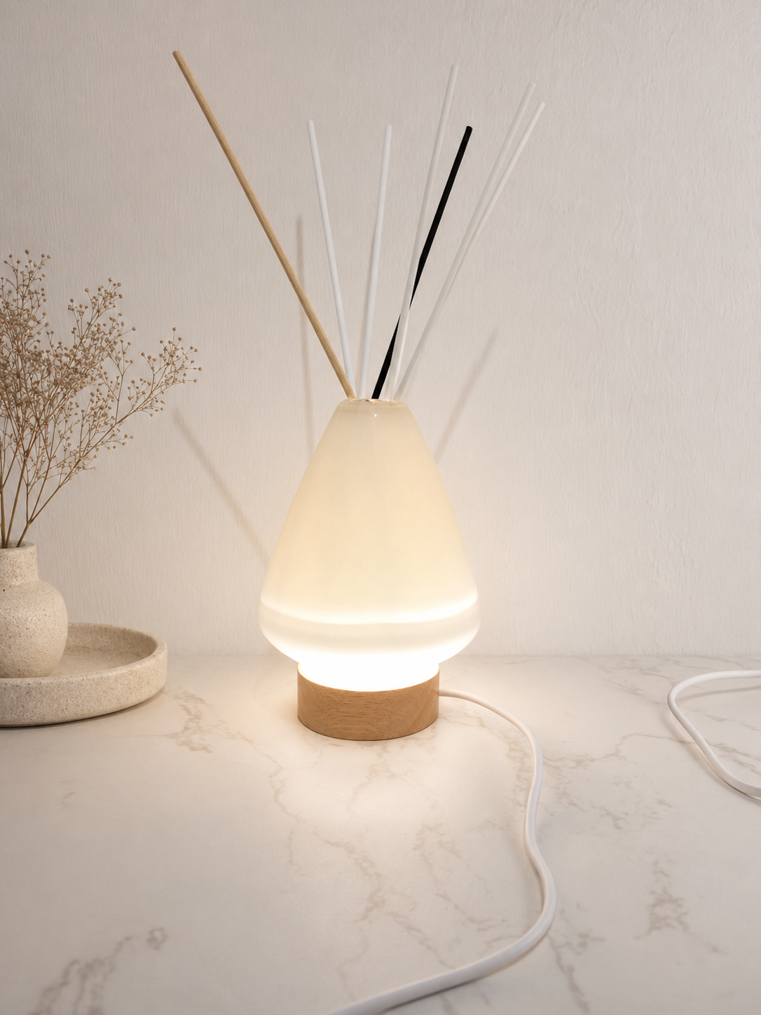 Rękodzieło szklany dyfuzor LED Biel Art Deco lampka USB 12 cm