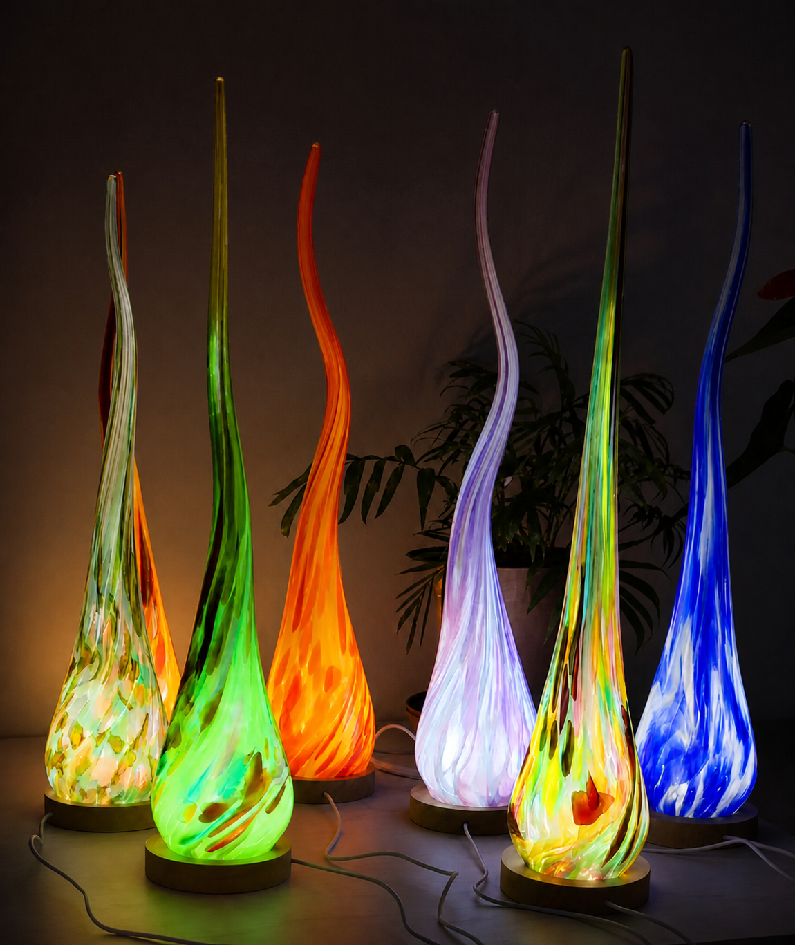 Rękodzieło lampka szklana nocna Szpic Świetlny- Prestige Fire